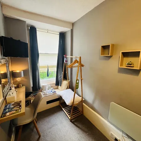 Ardenlee Guest house