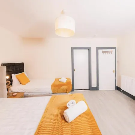 Warm&welcoming Meadows 7 - City Centre Apartman *