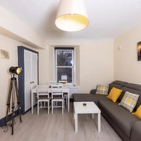 Warm&welcoming Meadows 7 - City Centre Apartman Edinburgh