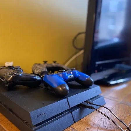 Apartment Charming 1 Bedroom *