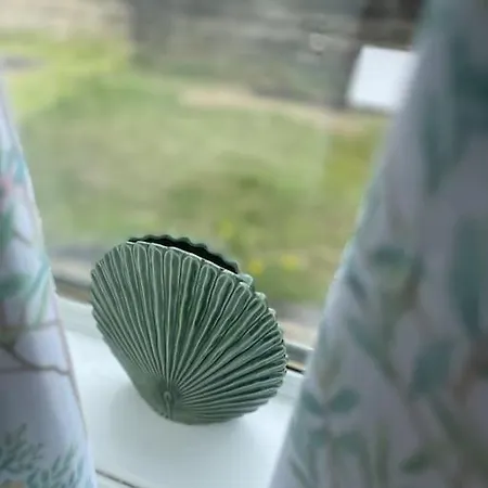 2 Bedrooms In Near Center Lejlighed *