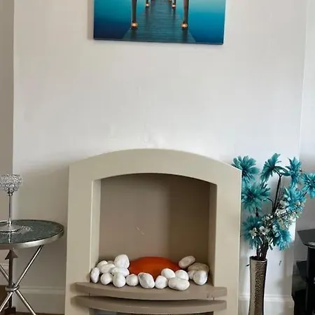 Lejlighed 2 Bedrooms In Near Center Edinburgh