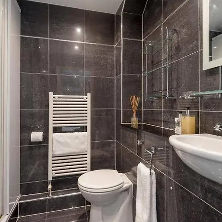 Penthouse With View Edinburgh