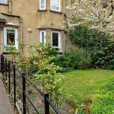 Апартаменты The Restalrig Apartment Эдинбург