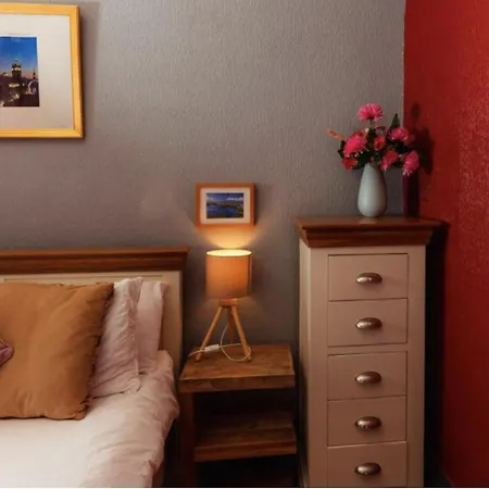 Cozy By Holyrood Palace Edimburgo