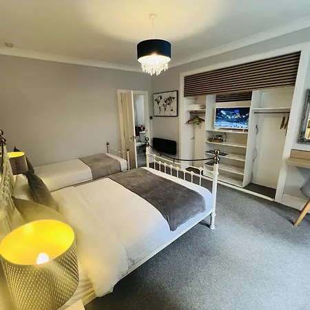 ゲストハウス アーデンリー エディンバラ