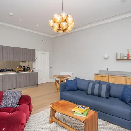 Flat With Majestic Views In West End Wonderland * إدنبرة