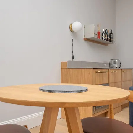 公寓 Flat With Majestic Views In West End Wonderland *