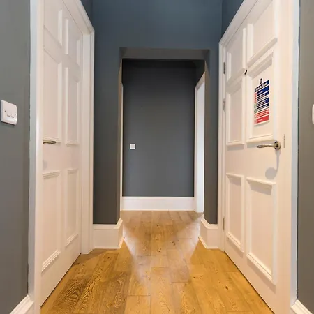 Joivy Spacious Next To West End 아파트 에든버러