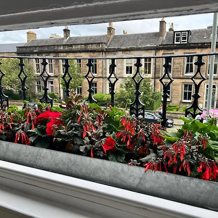 Georgian 4 Bedroom 3 Bathroom New Town Apartmán Edinburgh