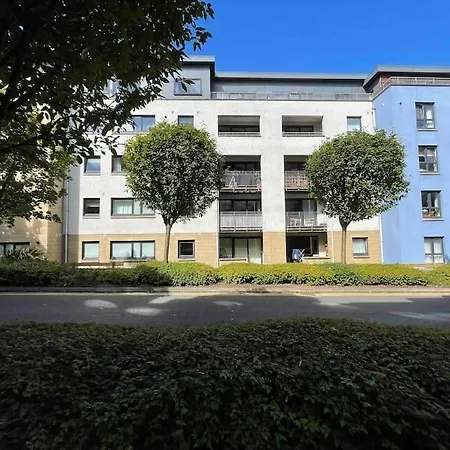Appartamento Modern Flat In With Free Parking