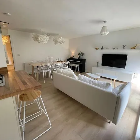 Modern Flat In With Free Parking Edimburgo