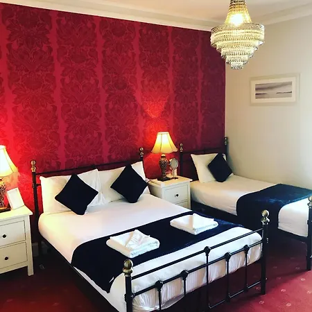 アーデンリー ゲストハウス 3*