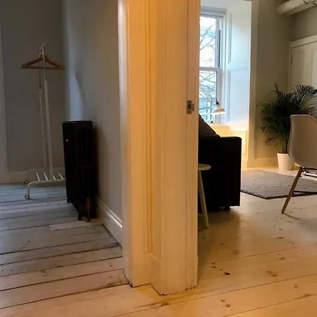 Apartmán Relax In Style In Edinburghs Buzzing West End *