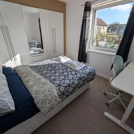 Lovely 3-bed Flat