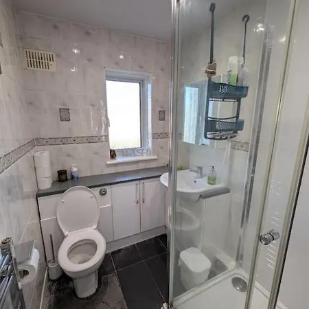 Lovely 3-bed Flat *