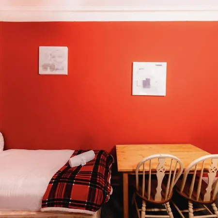 Super Central Four Bedroom - Calton Hill 公寓 *