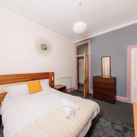 Super Central Four Bedroom - Calton Hill 公寓