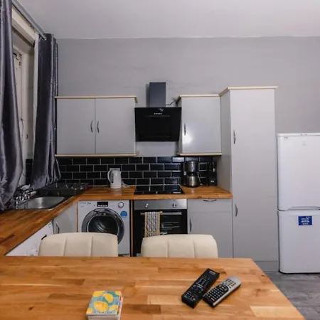 公寓 Super Central Four Bedroom - Calton Hill *