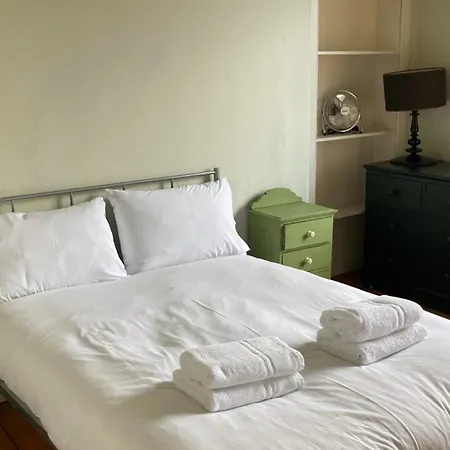 Apartment Joivy Inviting 2-bed Flat Close To City Centre
