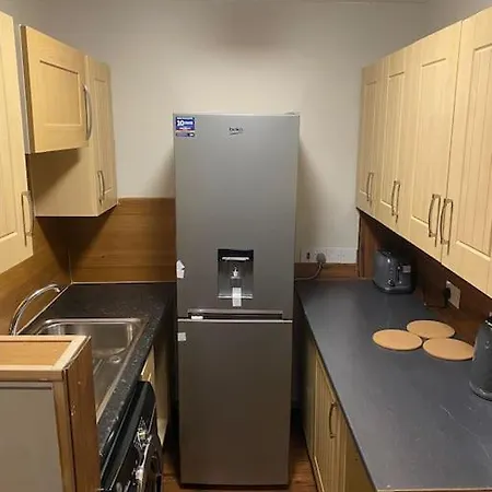 One Bedroom In Gorgie With New Heating System *