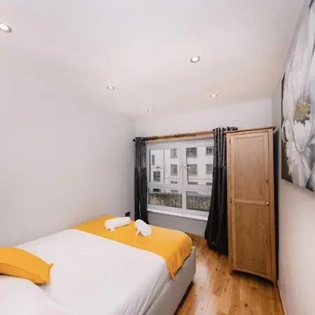 Superb Luxury By Canal - Central *