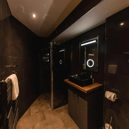 Superb Luxury By Canal - Central Edinburgh