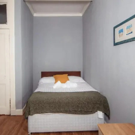 Cozy - Leith Apartment