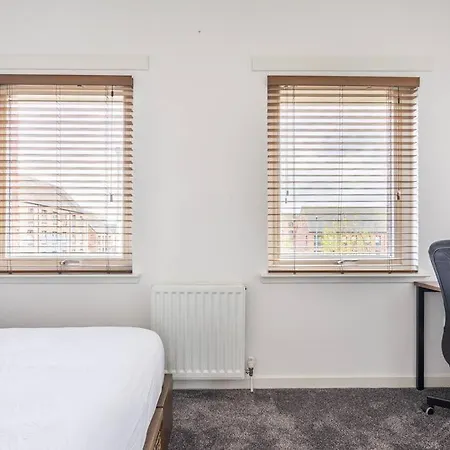 Bright, Modern 2 Bedroom House With Free Parking! Apartamento Edimburgo