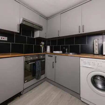 Daire Warm & Welcoming By The Meadows! City Center 7 Edinburgh