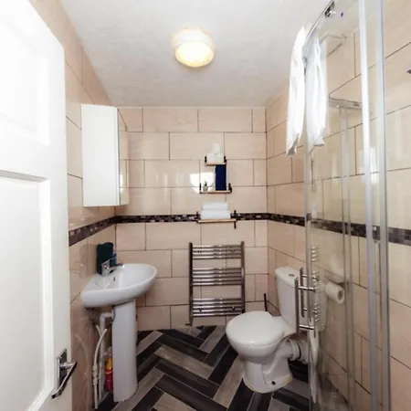 Warm & Welcoming Close To Meadows! City Centre 10 Appartement