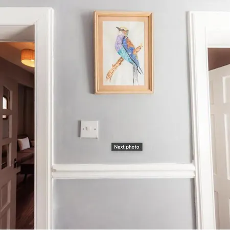 Warm & Welcoming Close To Meadows! City Centre 10