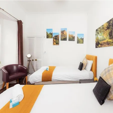 Warm & Welcoming Close To Meadows! City Centre 10 * Edinburgh