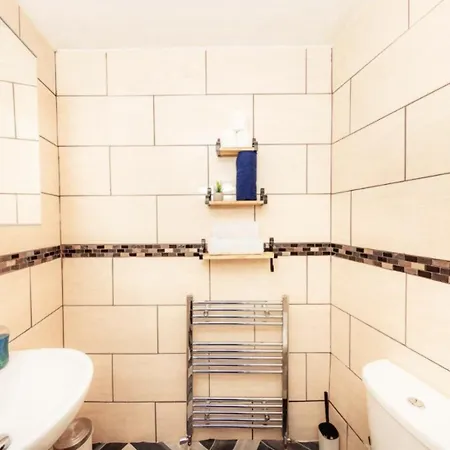 Warm & Welcoming Close To Meadows! City Centre 10 Edinburgh