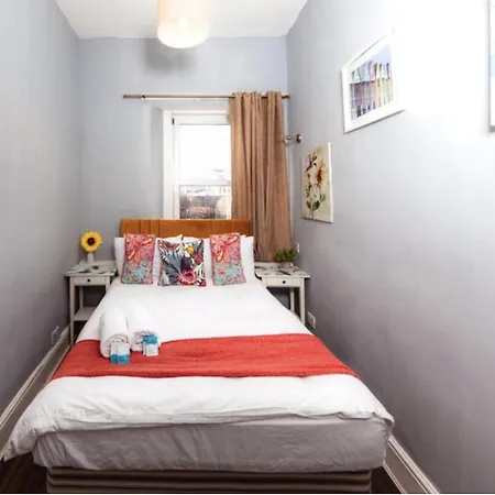 Apartment Warm & Welcoming Close To Meadows! City Centre 10 Edinburgh