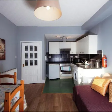 Warm & Welcoming City Center - Meadows! 2 Edinburg