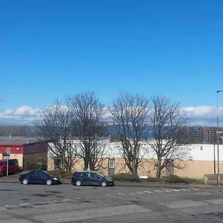 Lovely Sea Rooms, Easy Access To Centre & Airport Holiday home Edinburgh