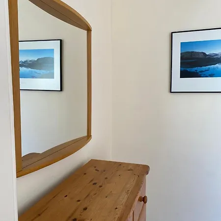 Cute 1 Bedroom Retreat In Beautiful Stockbridge Apartment *