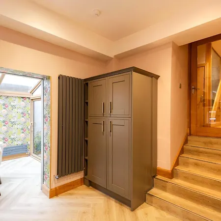 Apartament Argyl - 4 Bed On York Place, New Town *