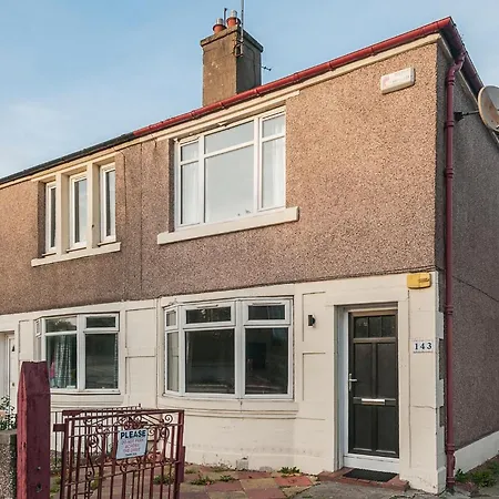 2 Bed Property, Sleeps 5, Free Parking, Near Centre * Edimburgo