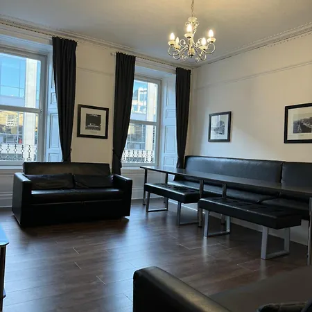 Morrison Street Apartment *