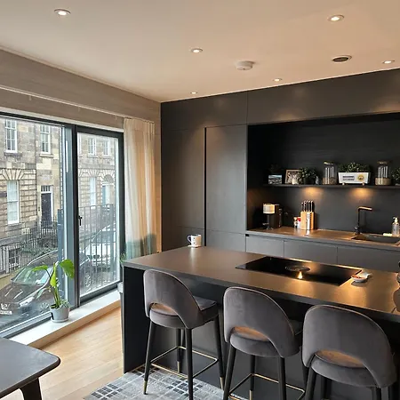 Modern Flat In New Town Апартаменты Эдинбург