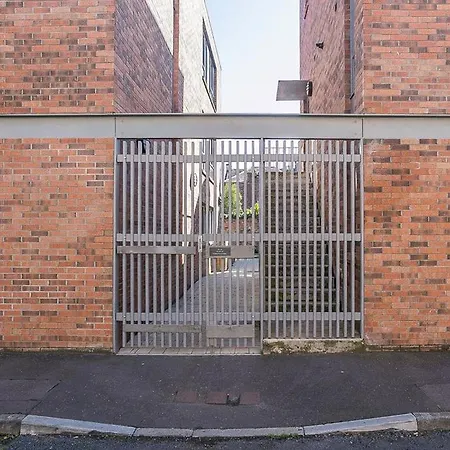 Apartment Heavenly Pad Retreat 300m To With Fast Links To Centre *