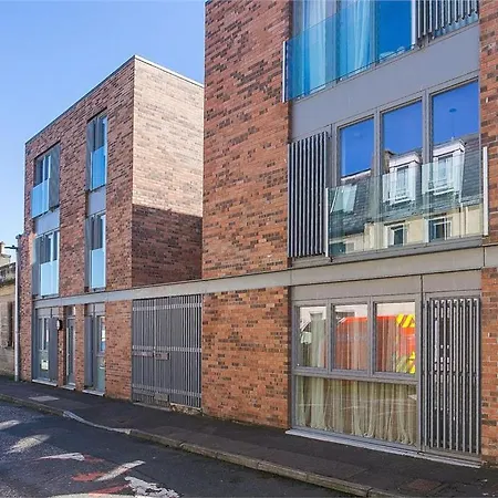 Heavenly Pad Retreat 300m To With Fast Links To Centre شقة