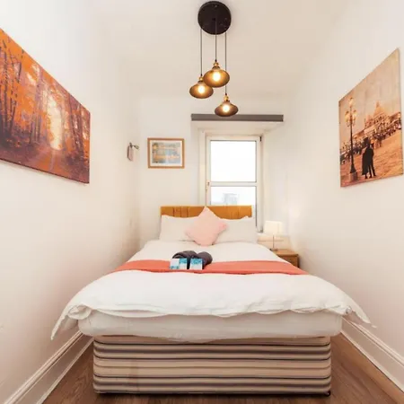 Warm & Welcoming City Centre Apt - Meadows 6! Edynburg