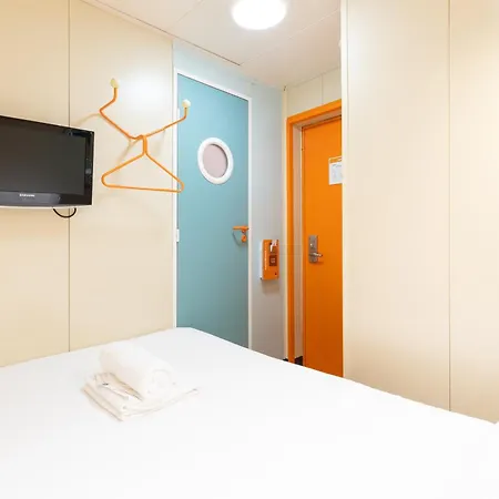Easyhotel Hotel