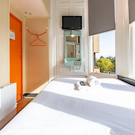 Easyhotel 2* Edinburgh