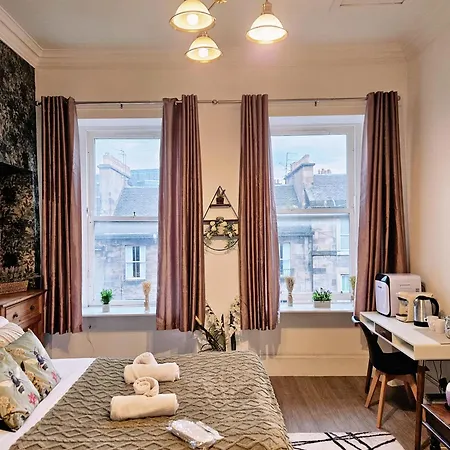 Проживание в семье No15 Castle View