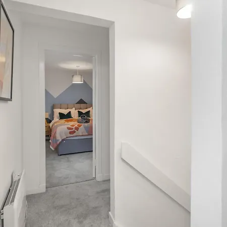 Appartement Stylish 3bed House Near Airport *