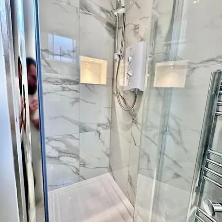 公寓 Spectacular 2 Bed, 2 Bath In Centre *